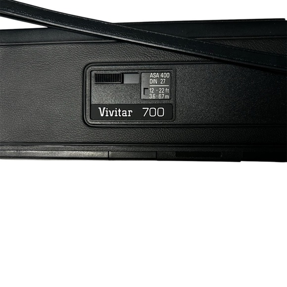 Vintage Vivitar 700 Point & Shoot Black Camera 24 MM 1:7 Lens - Picture 6 of 7